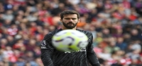 Se evaluará la lesión en el tendón de la corva del portero del Liverpool Alisson