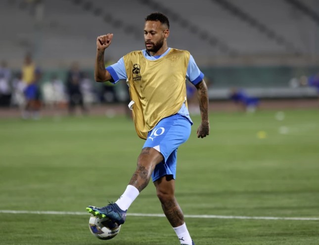 Neymar disputa
