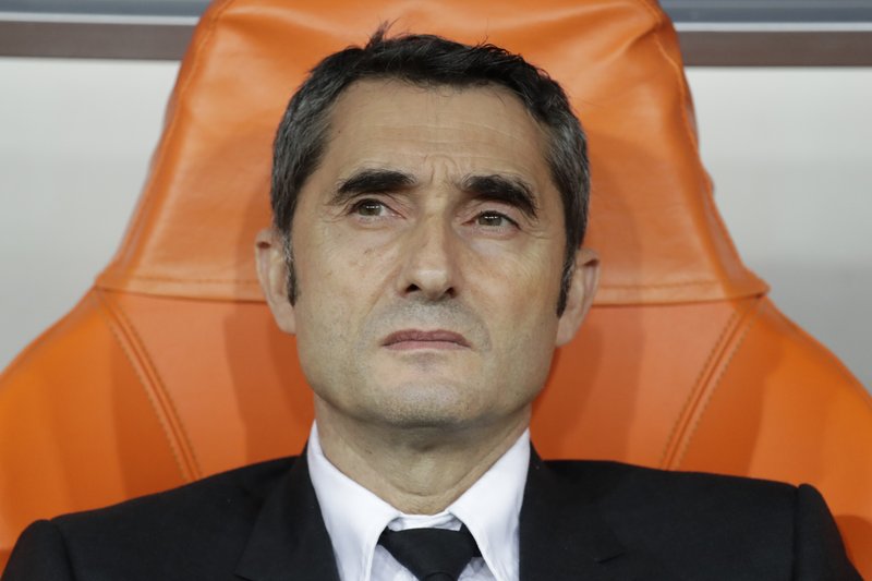 Barcelona destituye a Valverde y nombra a Setién