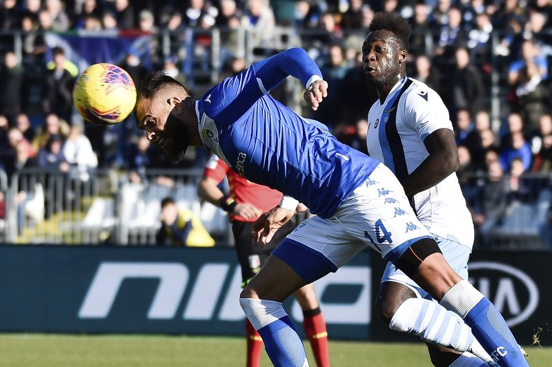 Racismo opaca triunfo de Lazio sobre Brescia en Serie A