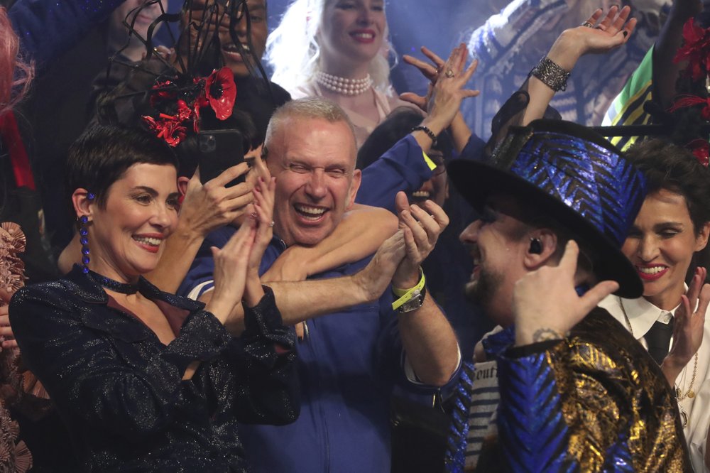 Gaultier se despide de las pasarelas en París